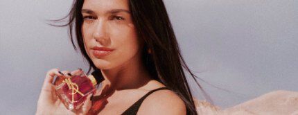 ERHALTE DUA LIPAS LOOK