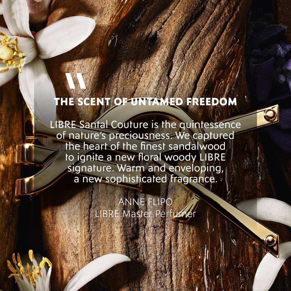 Sandelholz-Hintergrund mit weißen Bluten, einem goldenen YSL-Logo und einem Zitat der Meisterparfumeurin Anne Flipo, die LIBRE Santal Couture als warmen, raffinierten floralen Holzduft beschreibt.