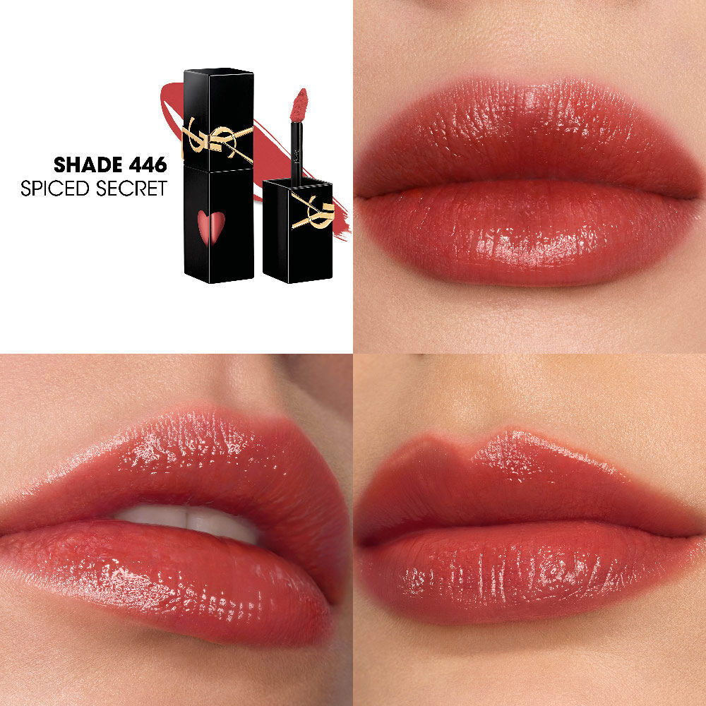 Collage mit dem YSL Lip-Stain-Flakon und einem Textur-Swatch (oben links) neben drei Nahaufnahmen von Lip-Swatches auf verschiedenen Hauttonen, darunter einer, der gerade mit dem Applikator aufgetragen wird.